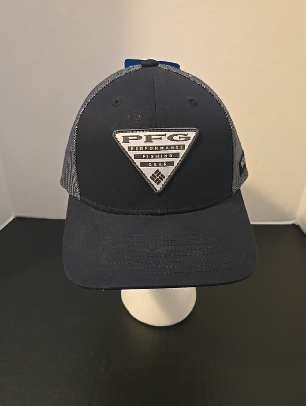 Columbia PFG  Unisex Mesh Hat. Fitted Sz. S/M  New!